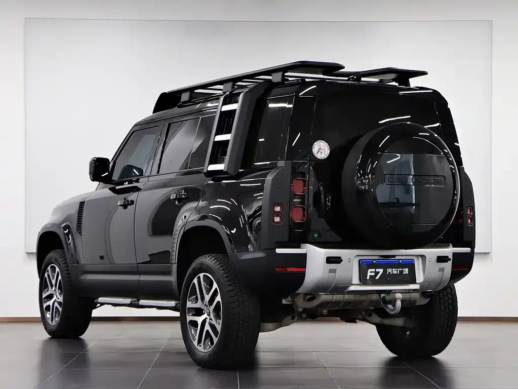 Land Rover Defender — фото 7