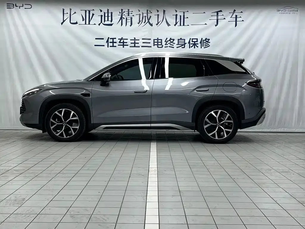 BYD L DM-i — фото 5