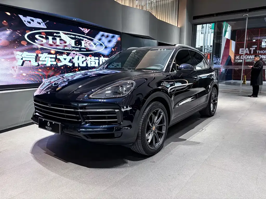 Porsche Cayenne Hybrid — фото 1