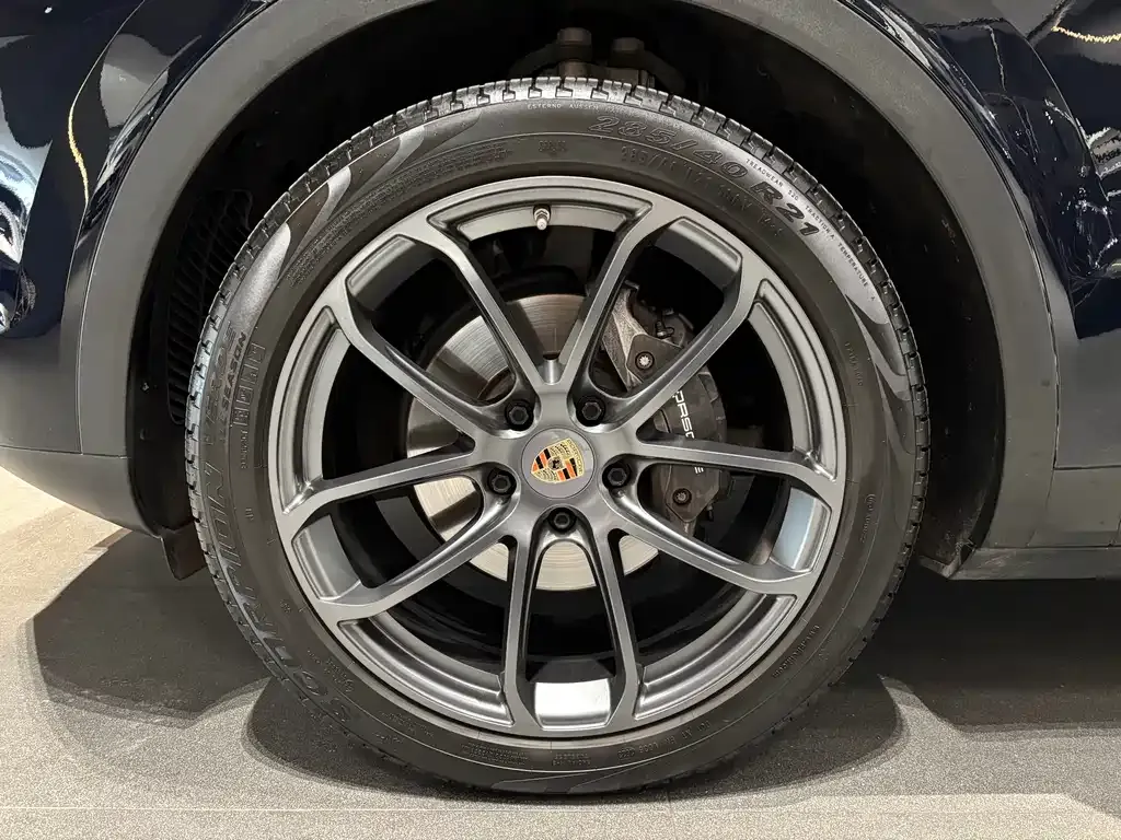 Porsche Cayenne Hybrid — фото 10