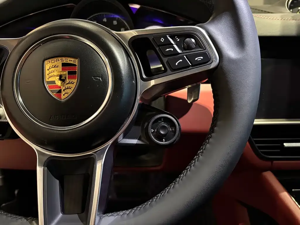 Porsche Cayenne Hybrid — фото 8