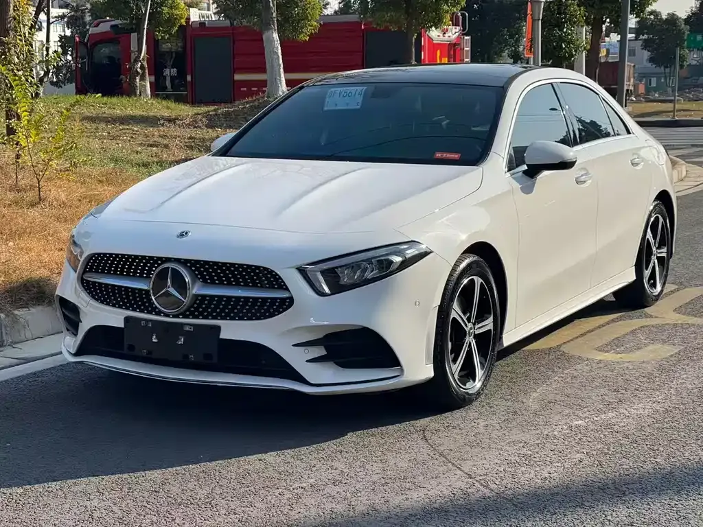 Mercedes-Benz A-Class — фото 1