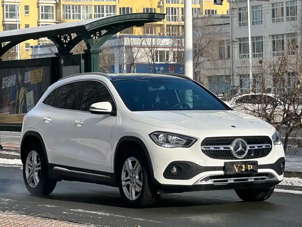 Mercedes-Benz GLA — фото 9