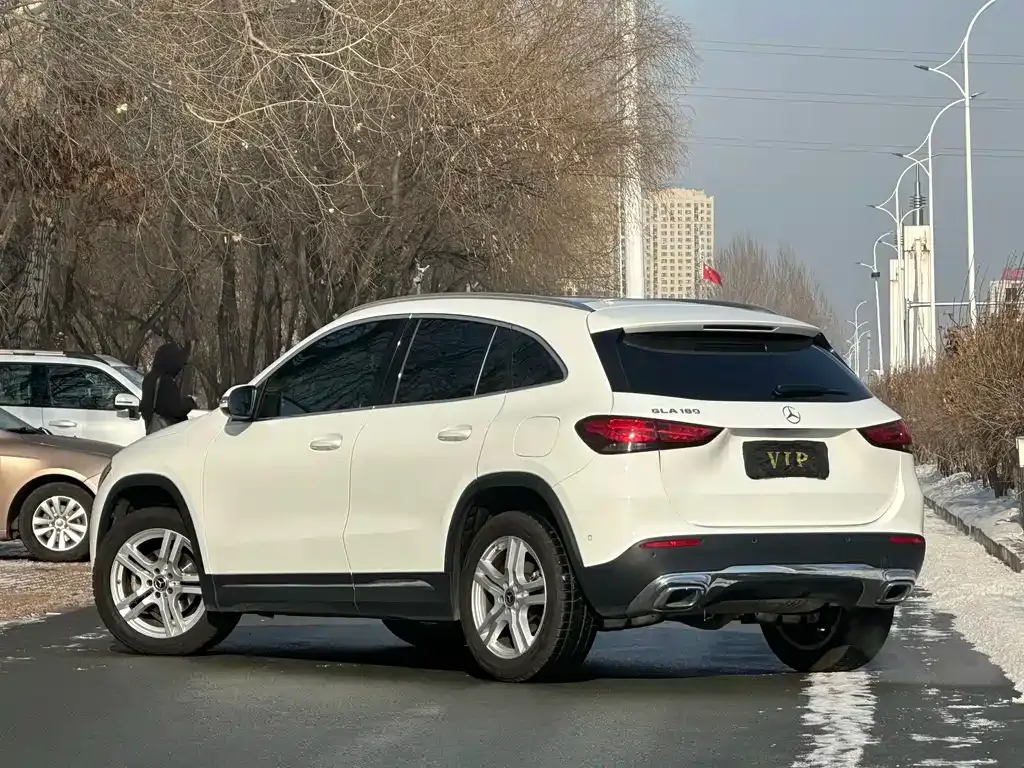 Mercedes-Benz GLA — фото 10