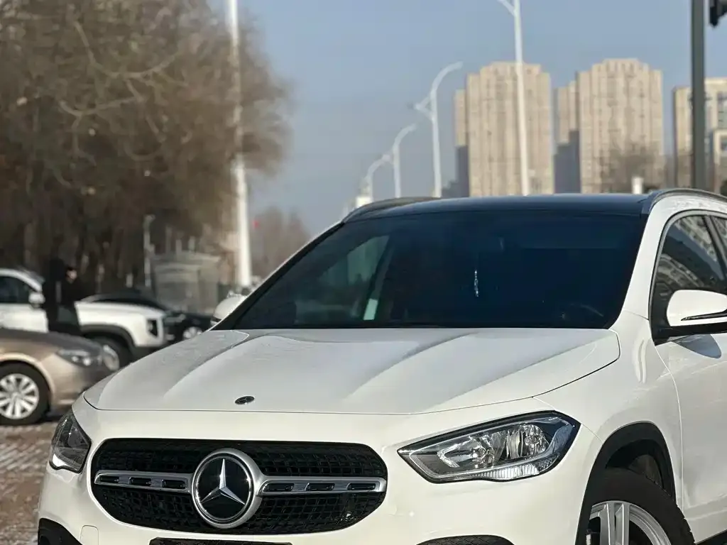 Mercedes-Benz GLA — фото 4