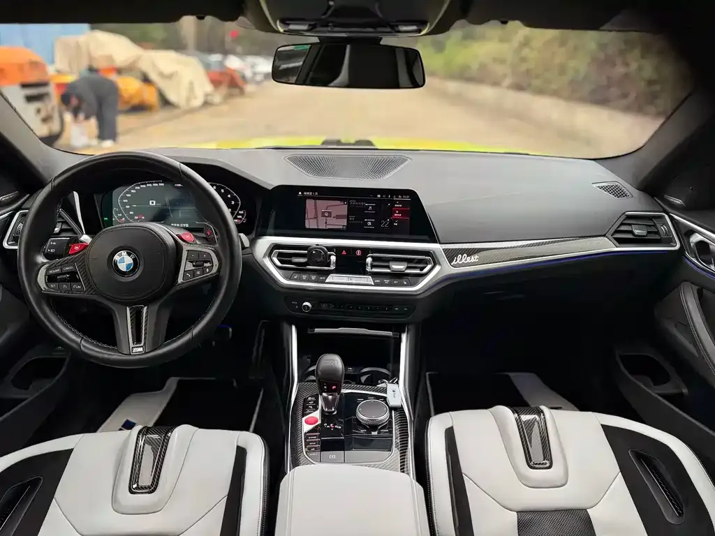 BMW M4 — фото 10