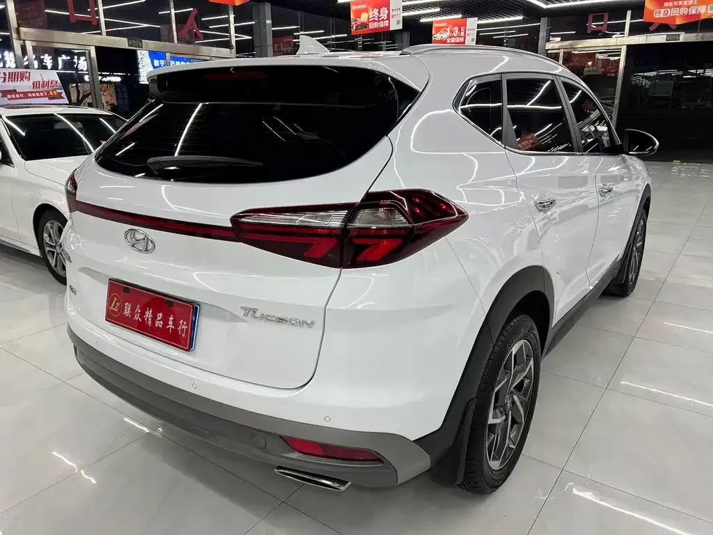 Hyundai Tucson — фото 5