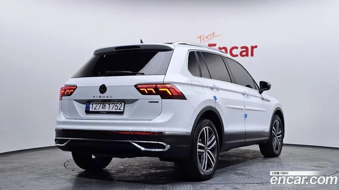 Volkswagen Tiguan — фото 4
