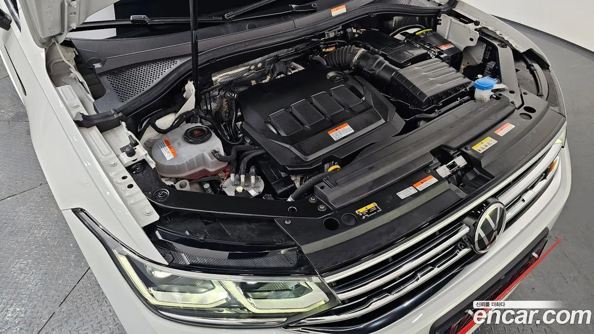 Volkswagen Tiguan — фото 6