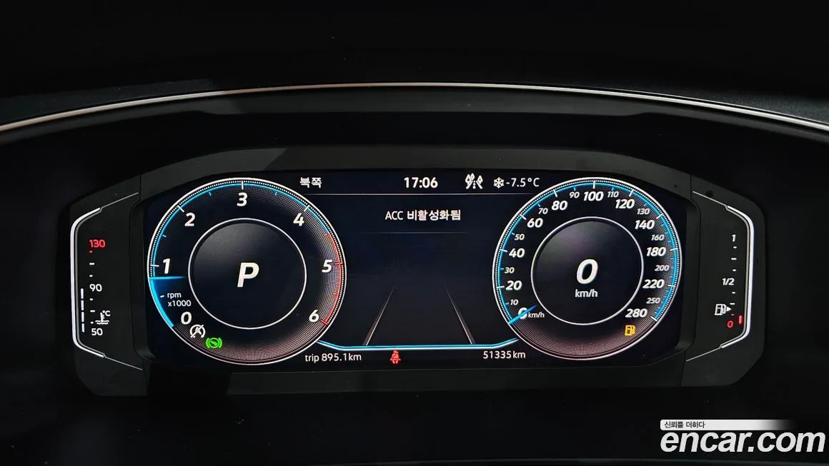 Volkswagen Tiguan — фото 5
