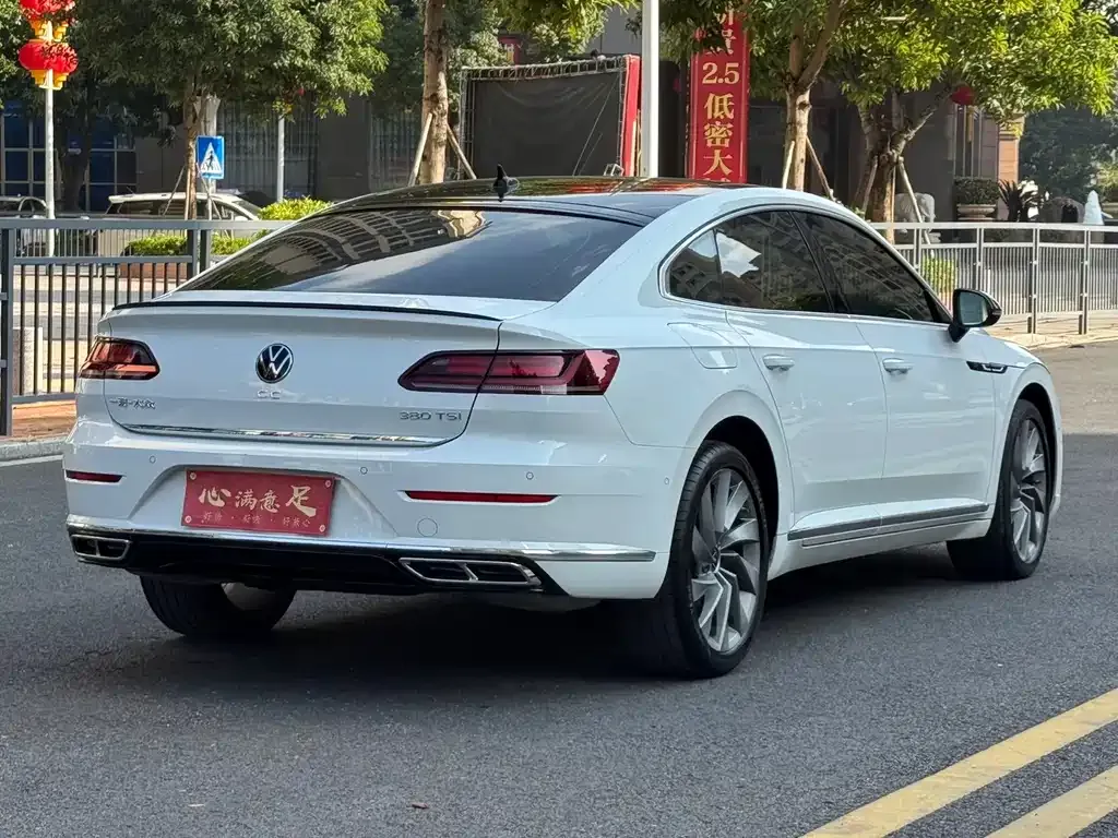 Volkswagen CC — фото 8