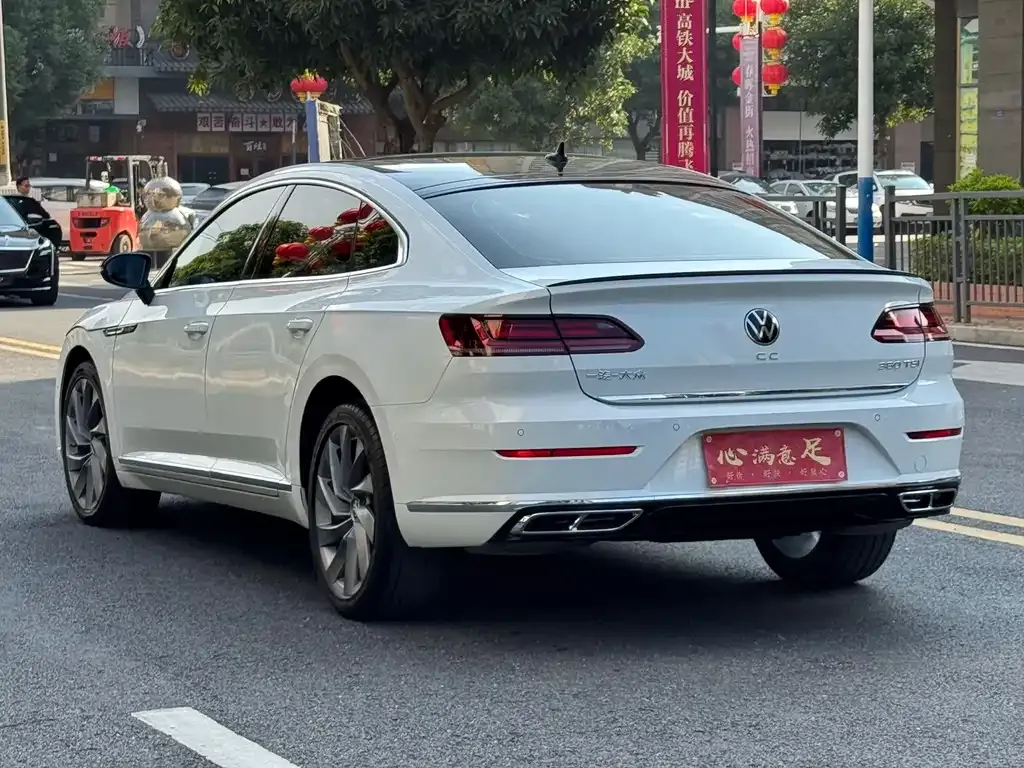 Volkswagen CC — фото 9