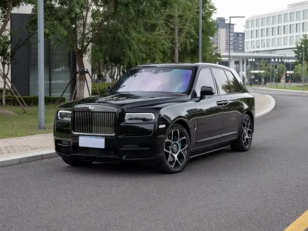 Rolls-Royce Cullinan — фото 1