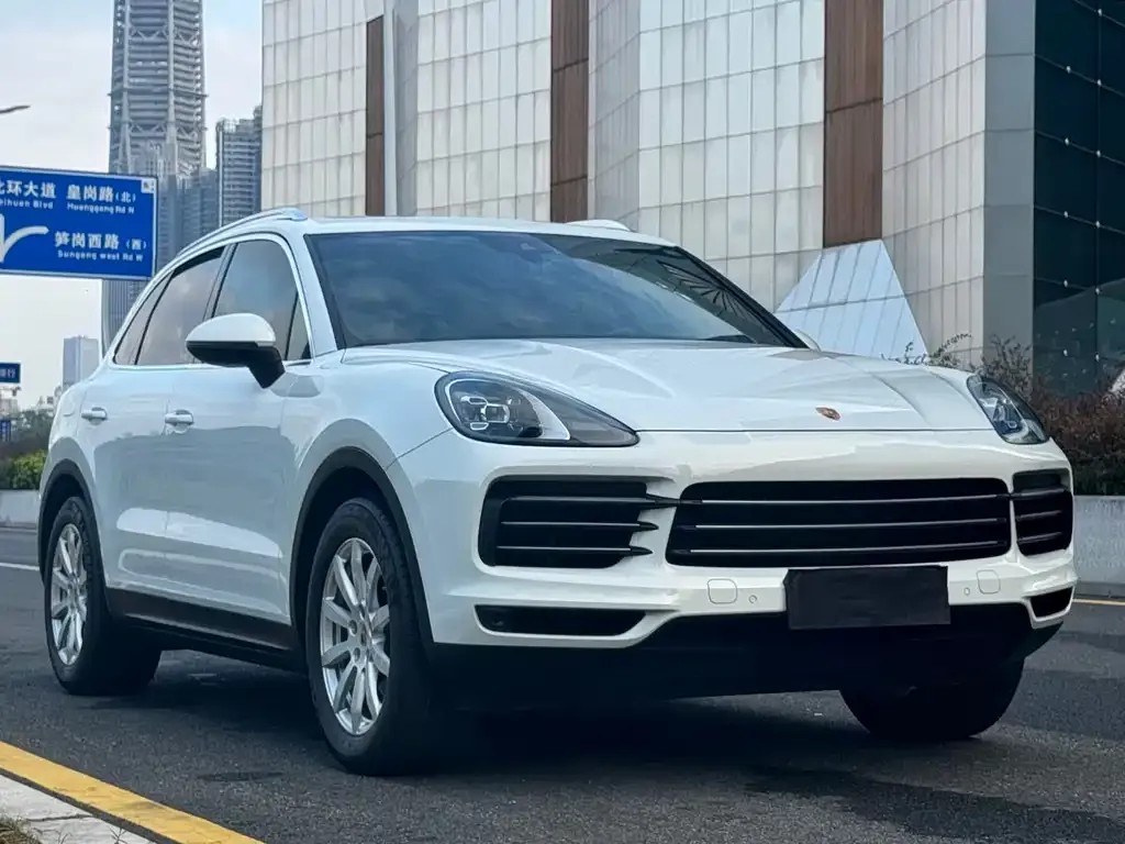 Porsche Cayenne — фото 10