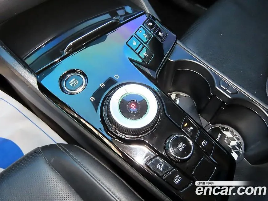Kia Sportage — фото 10