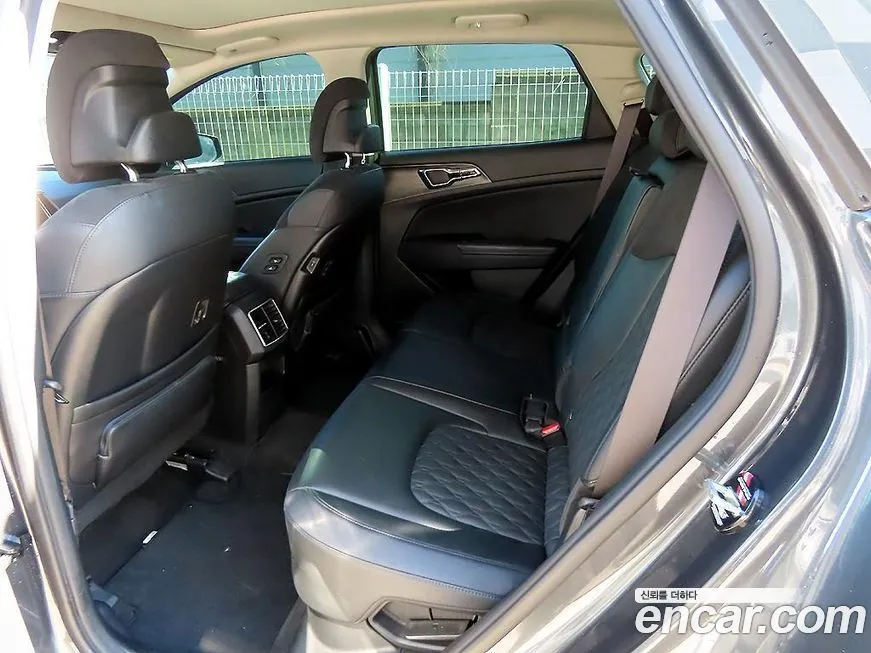 Kia Sportage — фото 6
