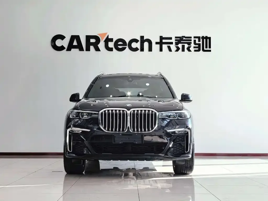 BMW X7 — фото 2