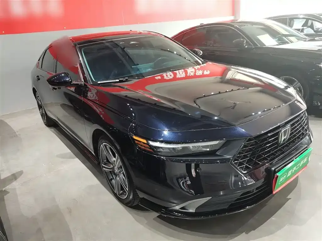 Honda Accord — фото 10