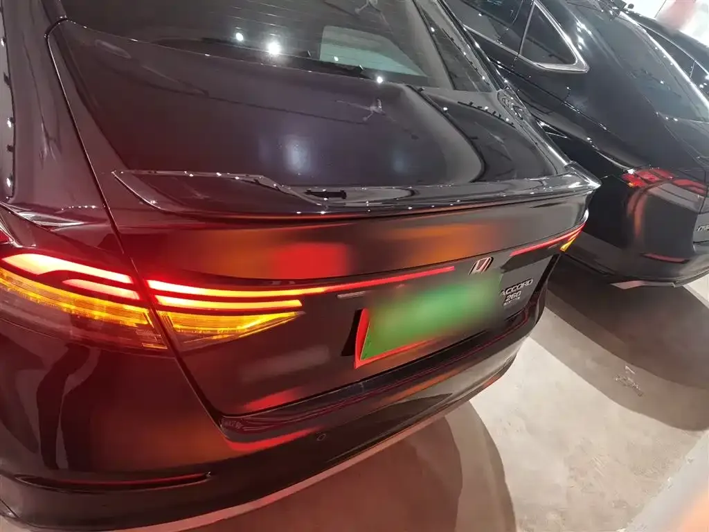 Honda Accord — фото 7