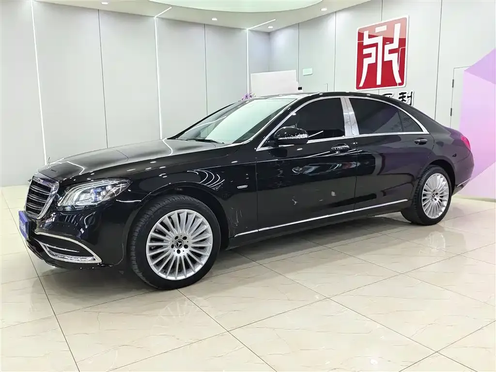 Mercedes-Benz S-Class — фото 1