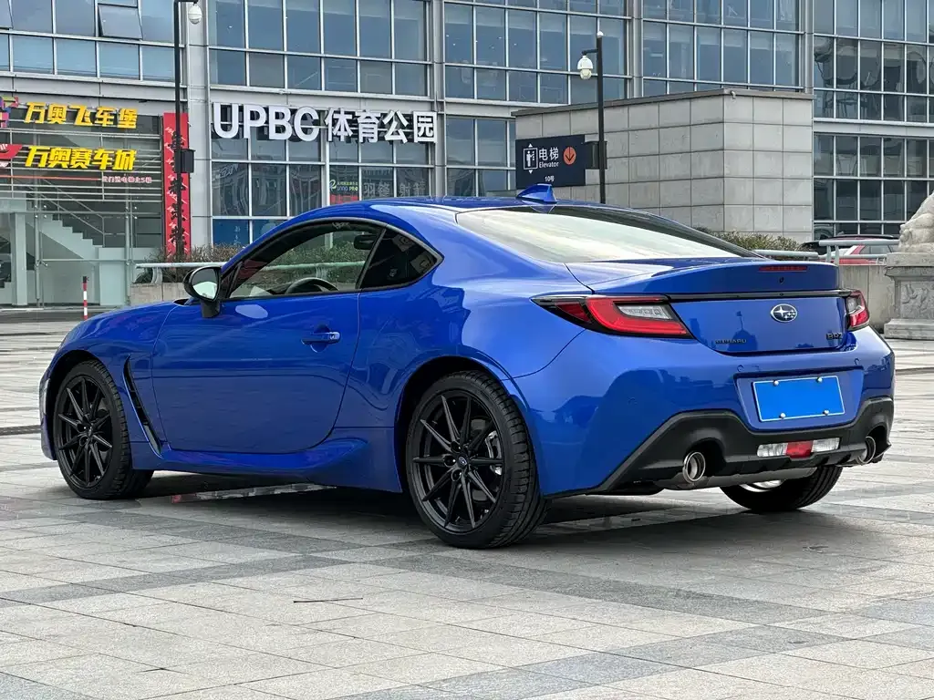 Subaru BRZ — фото 4