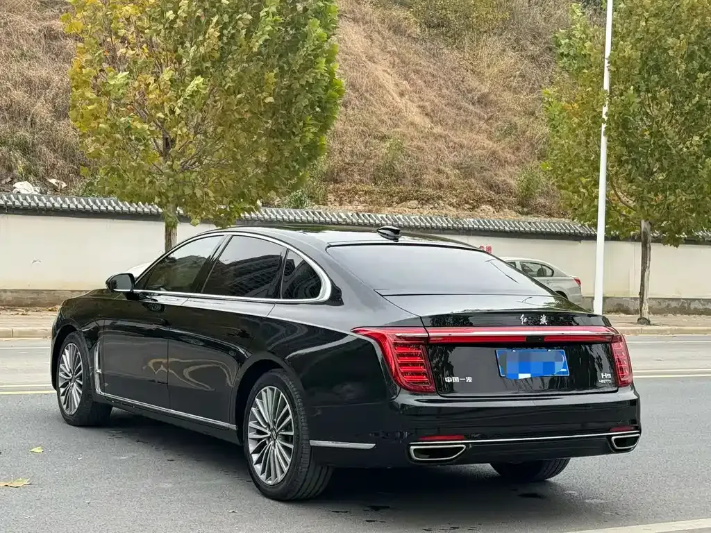 Hongqi H9 — фото 9