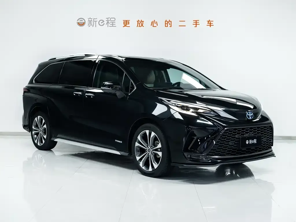 Toyota Granvia — фото 3