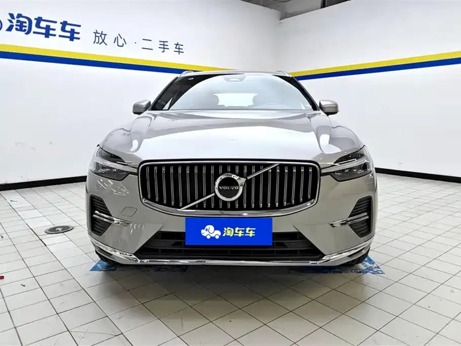 Volvo XC60 — фото 7
