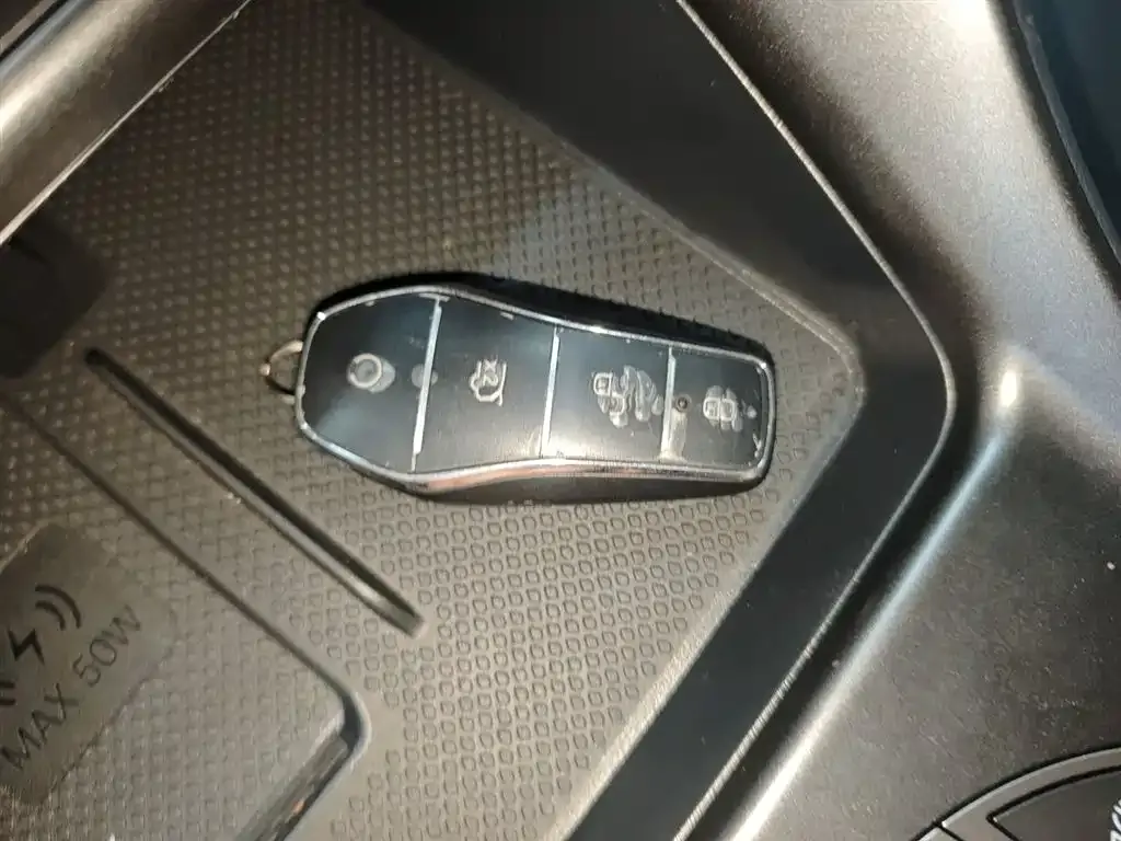 BYD Seal 05 DM-i — фото 4
