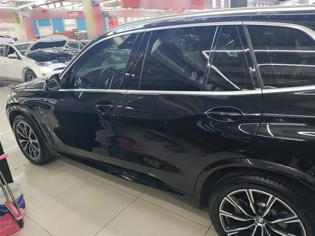 BMW X5 (Import) — фото 7