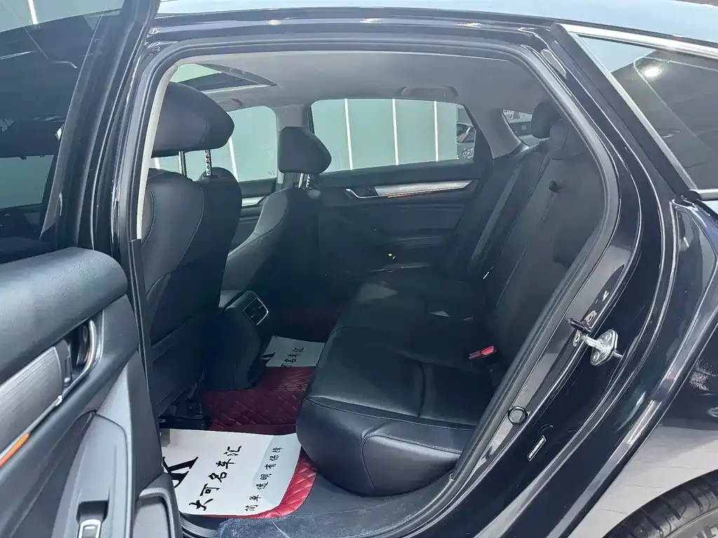 Honda Accord — фото 6