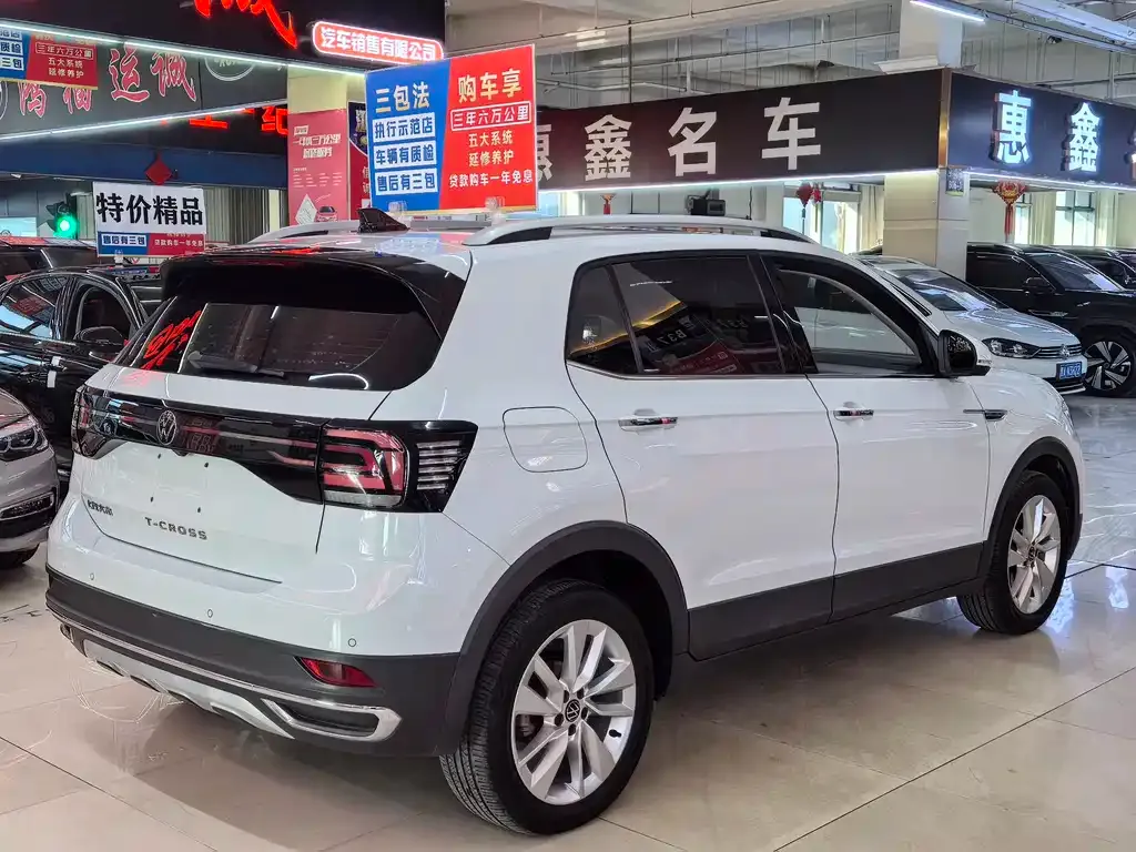 Volkswagen T-Cross — фото 7