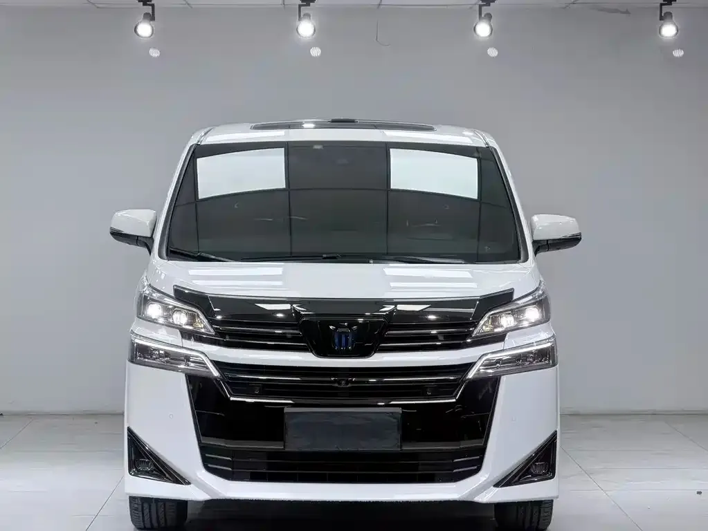 Toyota Vellfire — фото 6