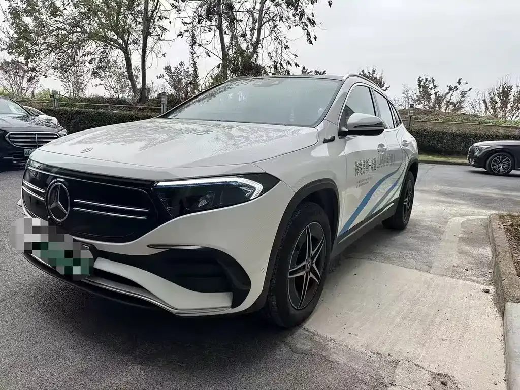 Mercedes-Benz EQA — фото 1