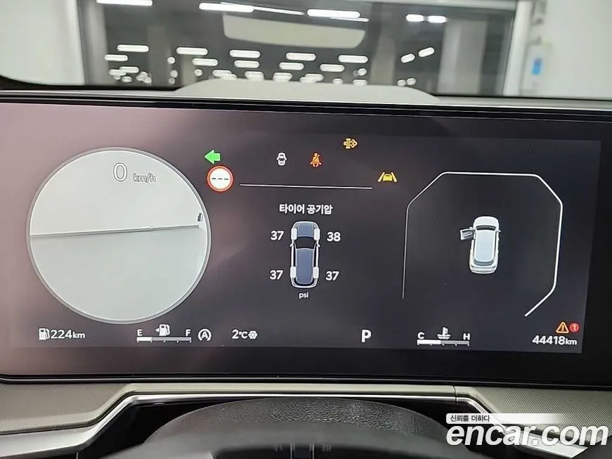 Kia Sorento — фото 6