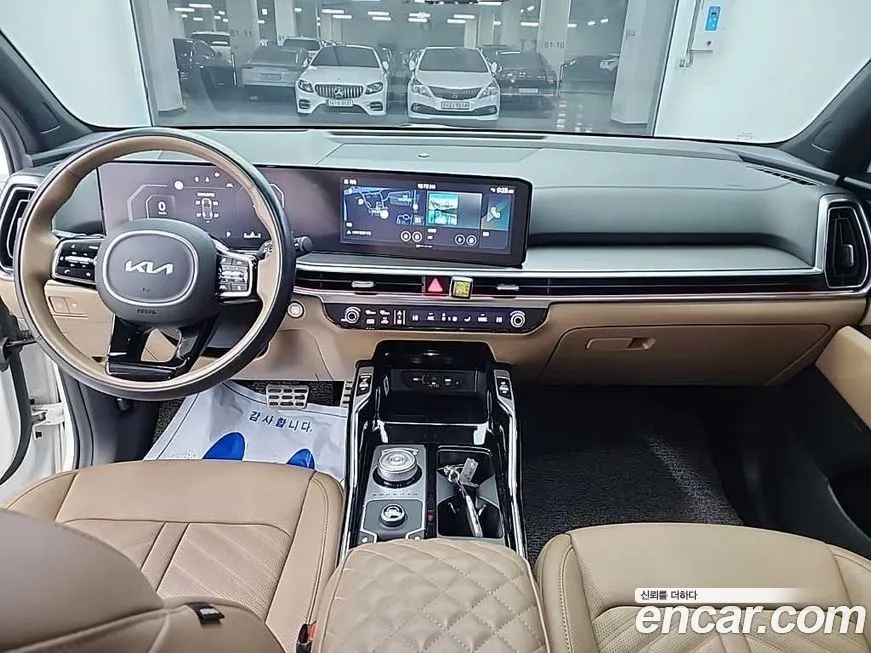 Kia Sorento — фото 10
