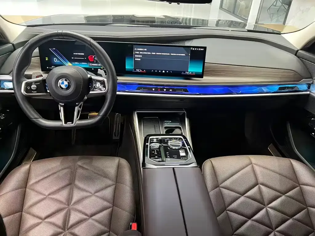 BMW 7 Series — фото 3