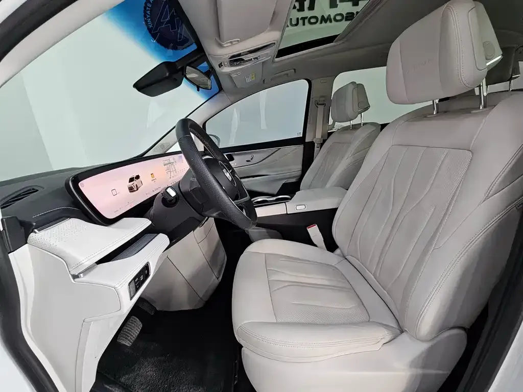 Buick GL8 Hybrid — фото 9