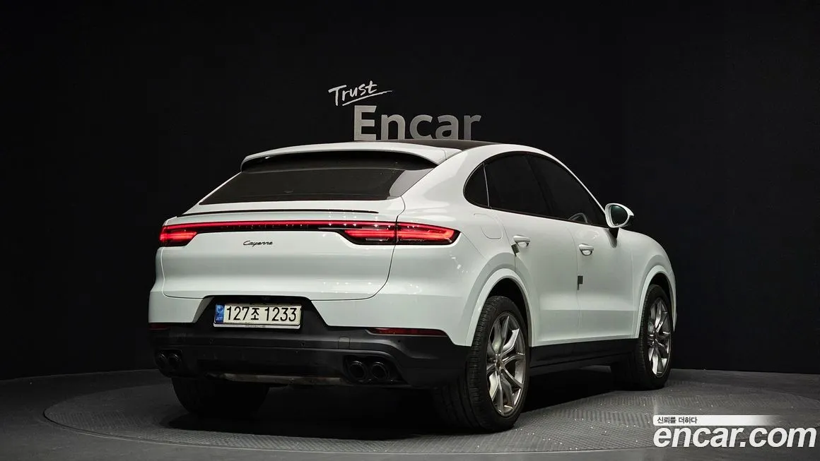 Porsche Cayenne — фото 10