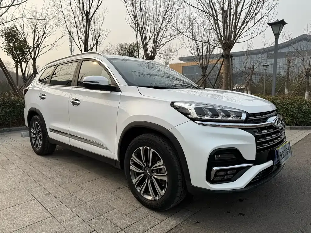 Chery Tiggo 8 — фото 7