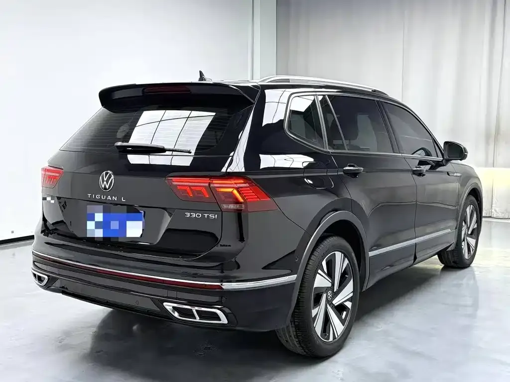 Volkswagen Tiguan L — фото 7