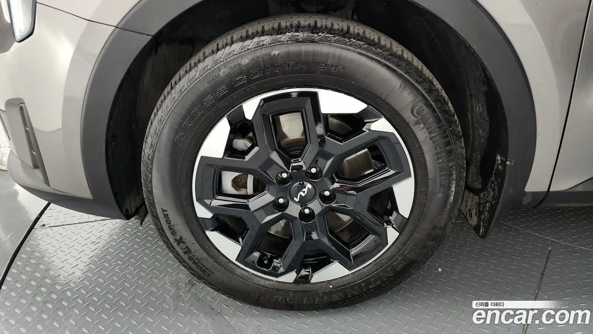 Kia Sorento — фото 8