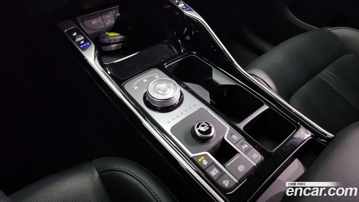 Kia Sorento — фото 6