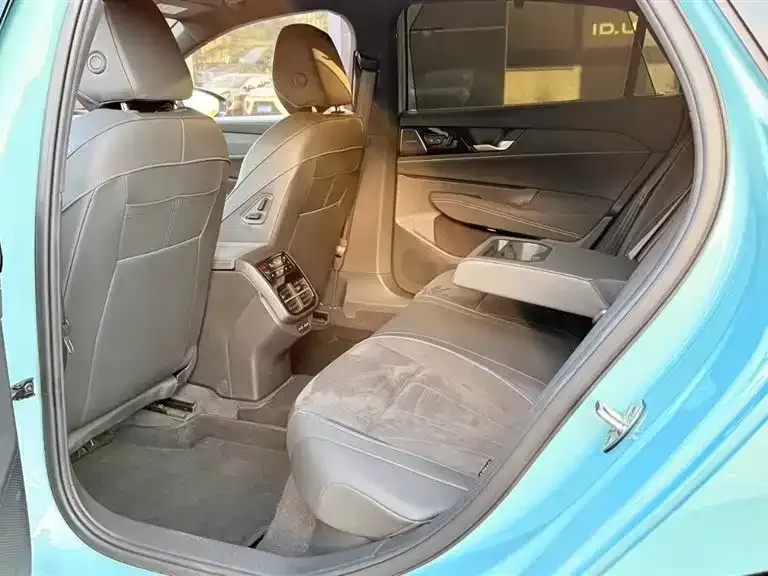 Volkswagen Passat — фото 2