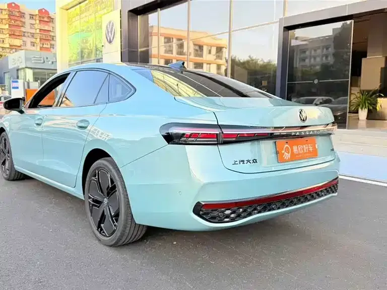 Volkswagen Passat — фото 4