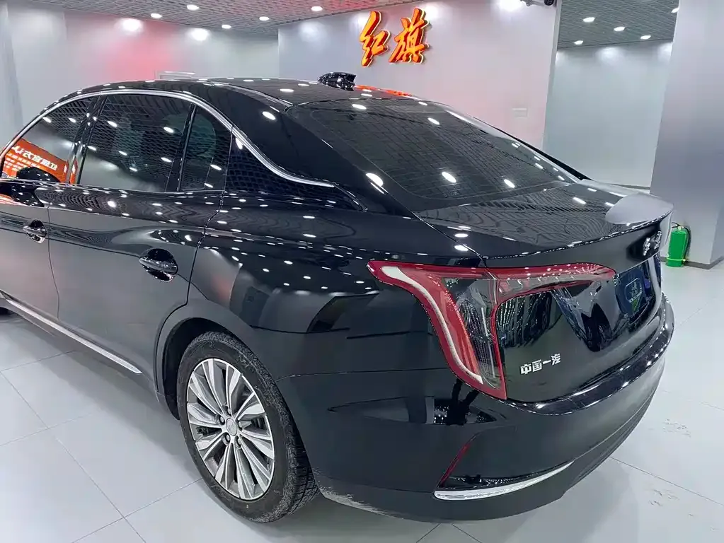 Hongqi E-QM5 — фото 5
