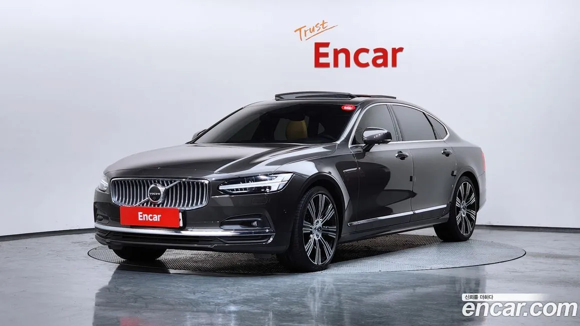 Volvo S90 — фото 1