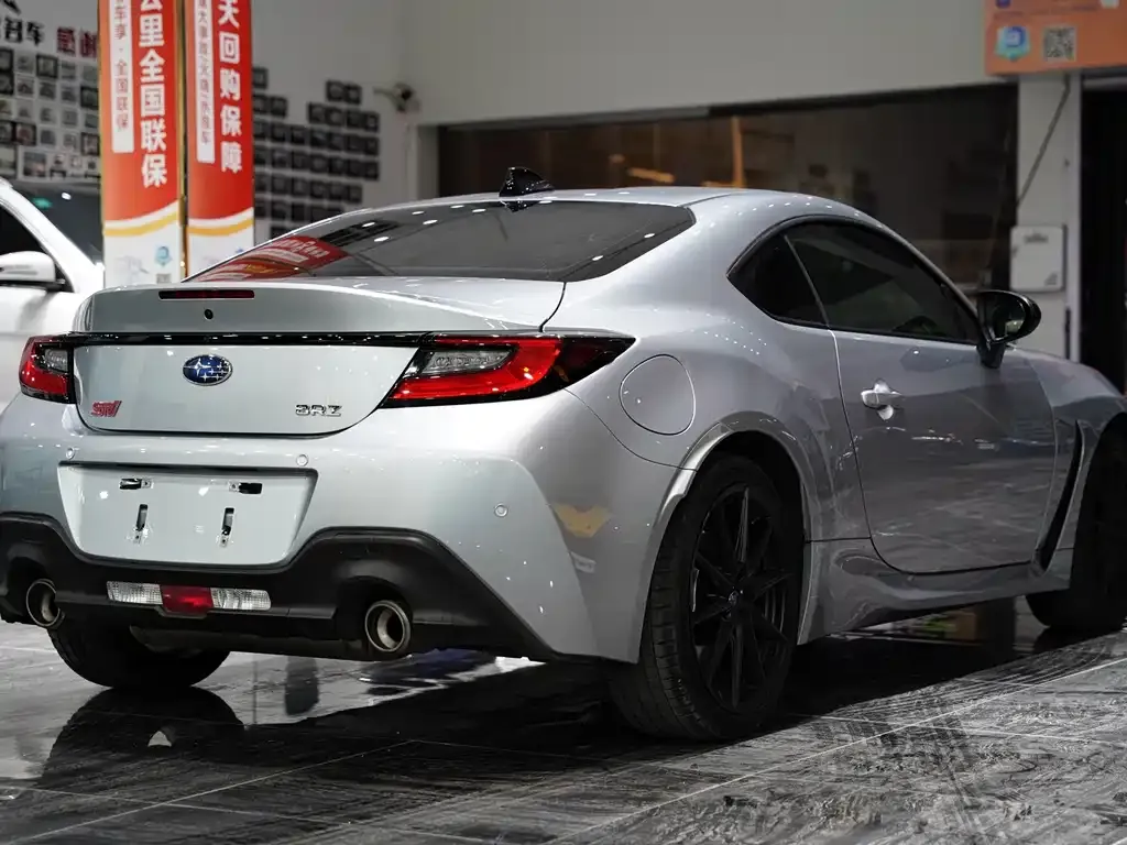 Subaru BRZ — фото 5