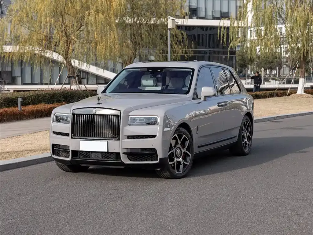 Rolls-Royce Cullinan — фото 1