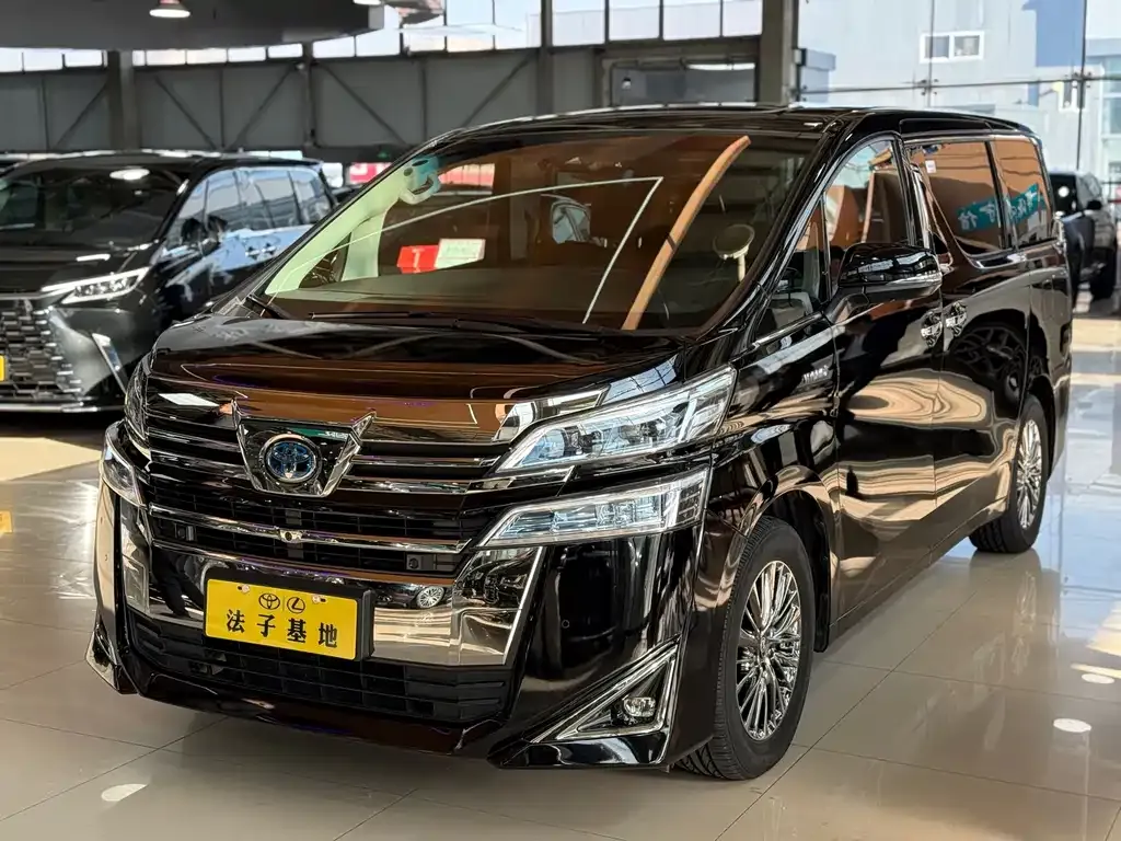Toyota Vellfire — фото 4